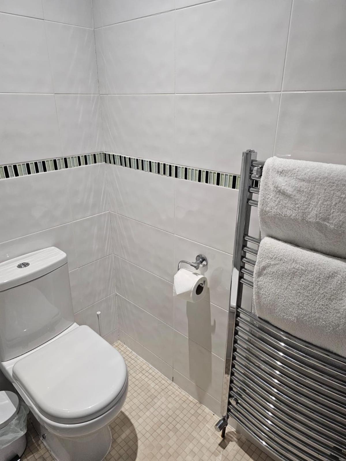 The Gungate Hotel Tamworth Bagian luar foto