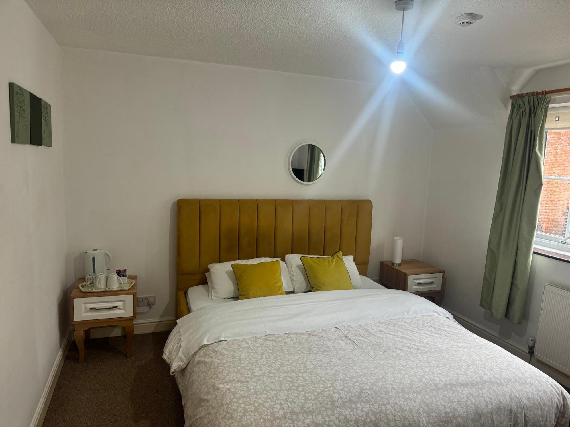The Gungate Hotel Tamworth Bagian luar foto